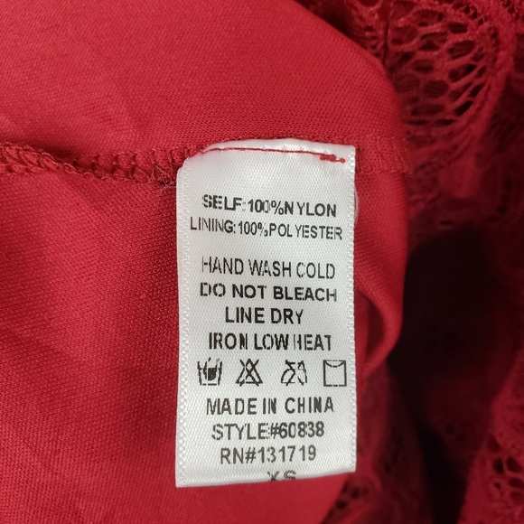 Lulus Red Lace Keyhole Back Mini Dress Size XS - Picture 4 of 8